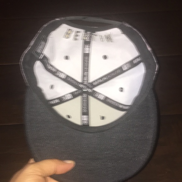 Berlin Designs Berlin Snap Back adjustable Hat - Picture 7 of 8